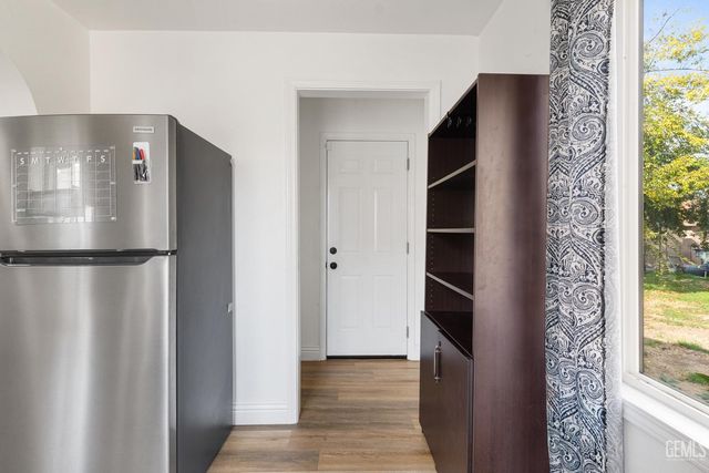 920 Knotts Street, Bakersfield, CA 93305