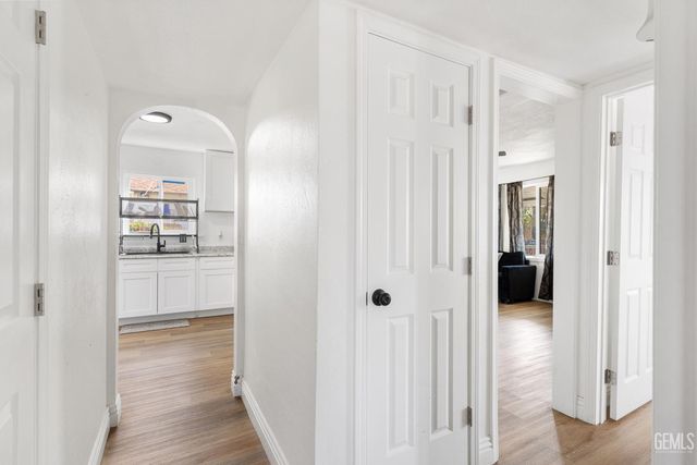 920 Knotts Street, Bakersfield, CA 93305