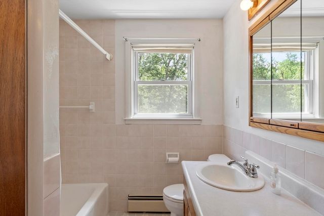 414 Grove St, Reading, MA 01867