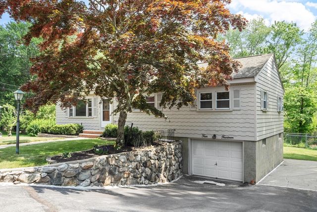 414 Grove St, Reading, MA 01867