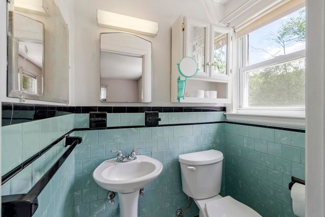 414 Grove St, Reading, MA 01867