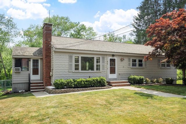 414 Grove St, Reading, MA 01867