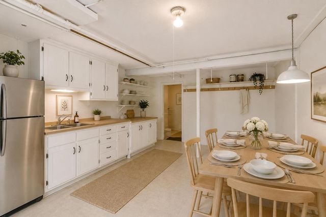 414 Grove St, Reading, MA 01867
