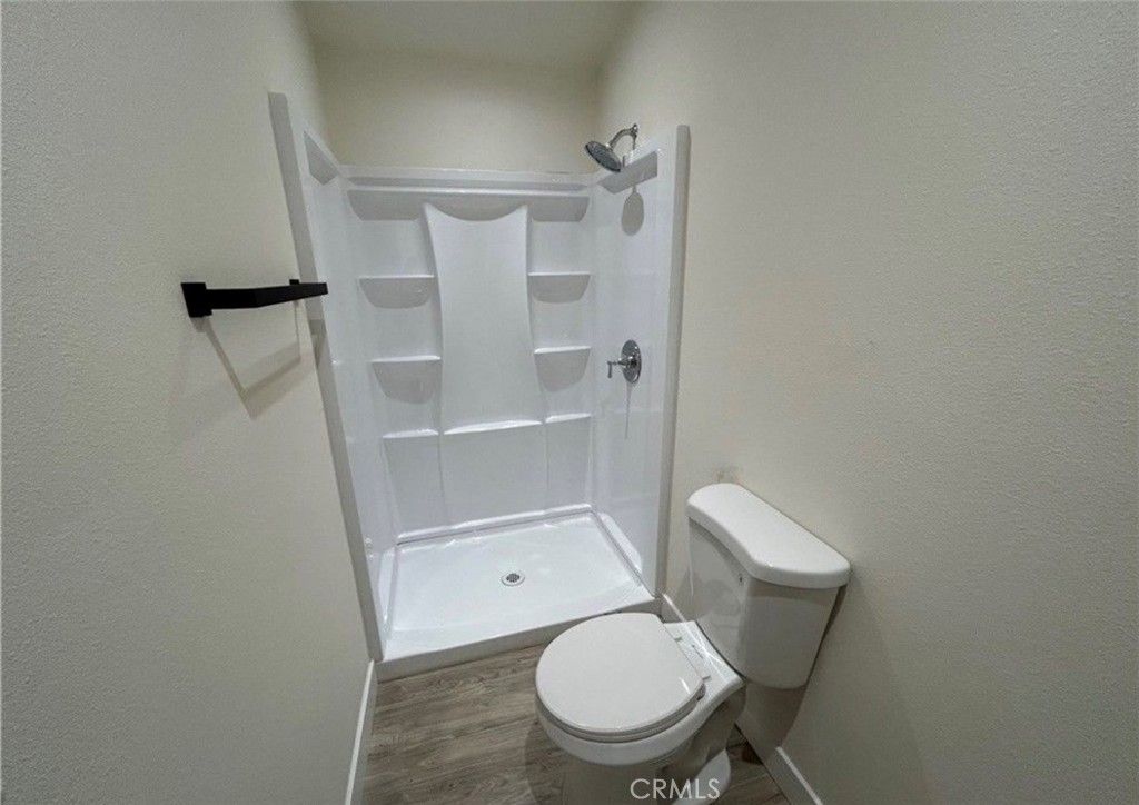 Image 7 of property listing at 300 E Arbor Street 2, Long Beach, CA 90805