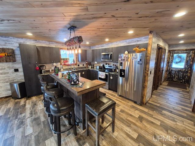 W2323 M69 Highway, Foster City, MI 49834