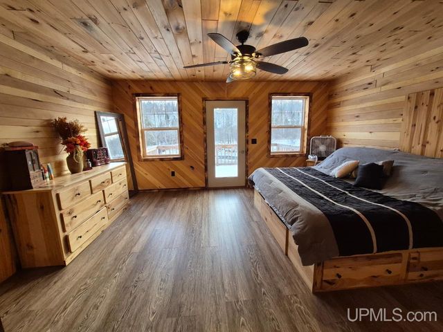 W2323 M69 Highway, Foster City, MI 49834