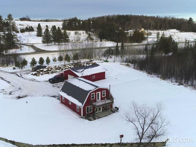 W2323 M69 Highway, Foster City, MI 49834