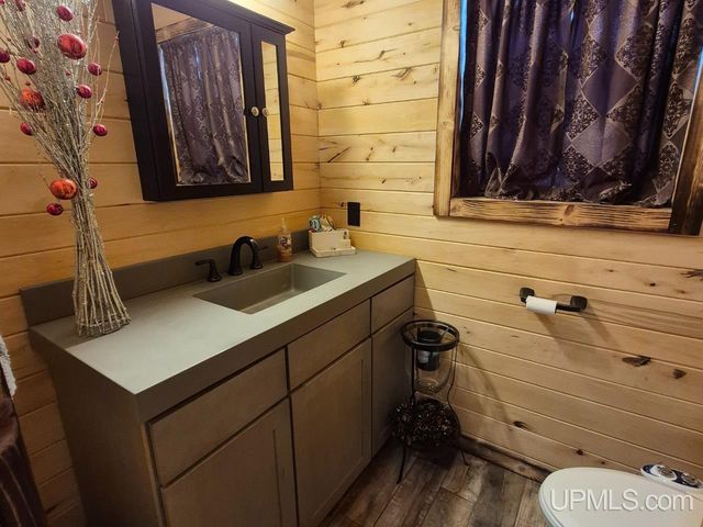 W2323 M69 Highway, Foster City, MI 49834