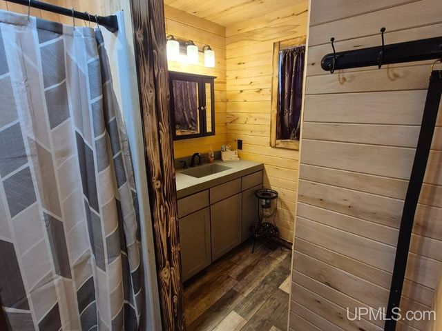 W2323 M69 Highway, Foster City, MI 49834