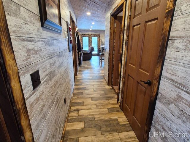 W2323 M69 Highway, Foster City, MI 49834