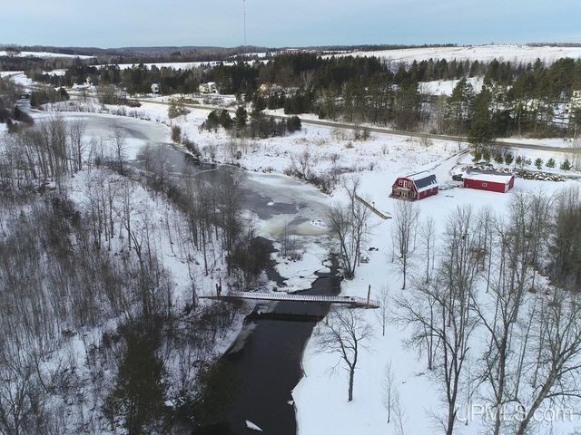 W2323 M69 Highway, Foster City, MI 49834