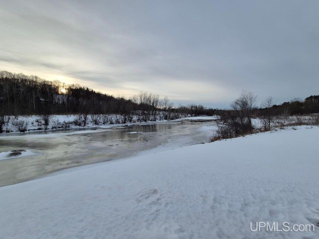 W2323 M69 Highway, Foster City, MI 49834