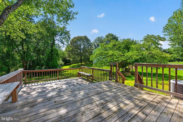 1108 RIVA RIDGE DR, Great Falls, VA 22066