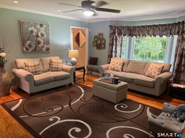 9 Osprey Drive, Seymour, CT 06483