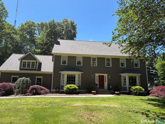 9 Osprey Drive, Seymour, CT 06483