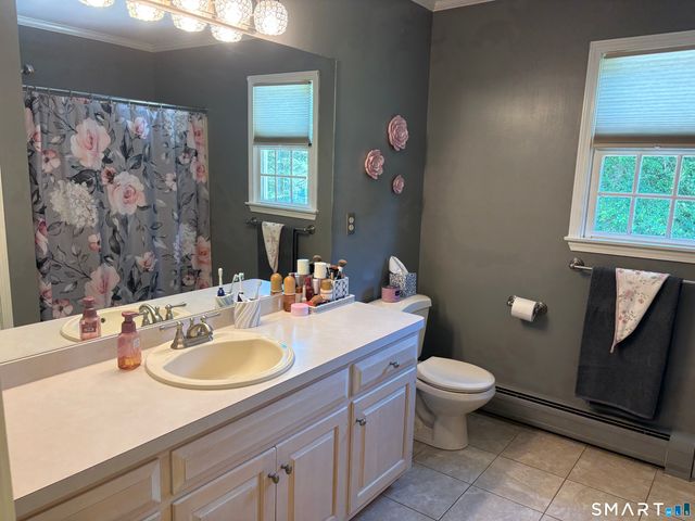9 Osprey Drive, Seymour, CT 06483