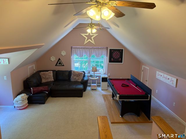9 Osprey Drive, Seymour, CT 06483