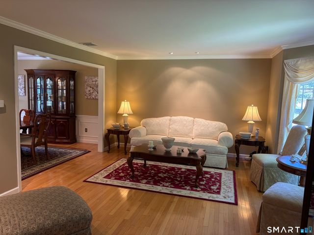 9 Osprey Drive, Seymour, CT 06483