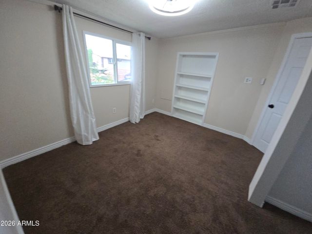 8114 W OSBORN Road, Phoenix, AZ 85033