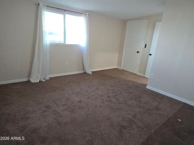 8114 W OSBORN Road, Phoenix, AZ 85033