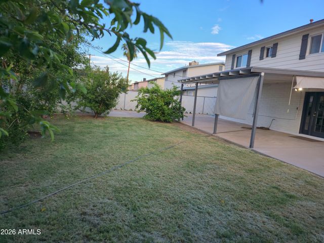 8114 W OSBORN Road, Phoenix, AZ 85033