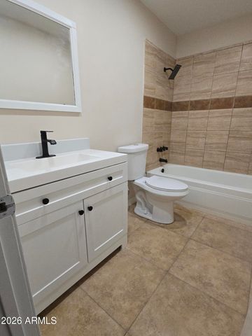 8114 W OSBORN Road, Phoenix, AZ 85033