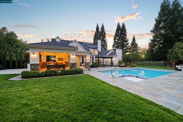 49 Brightwood Cir, Danville, CA 94506