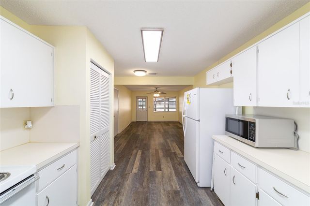 8575 SW 90TH LANE B, Ocala, FL 34481