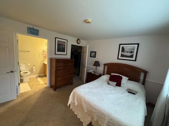 W194S7823 Overlook Bay ROAD, Muskego, WI 53150