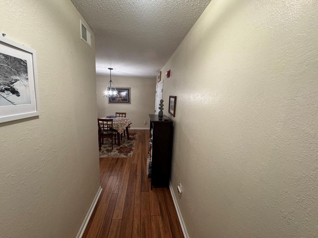 W194S7823 Overlook Bay ROAD, Muskego, WI 53150