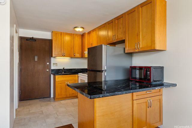1560 Kanunu Street 1120, Honolulu, HI 96814