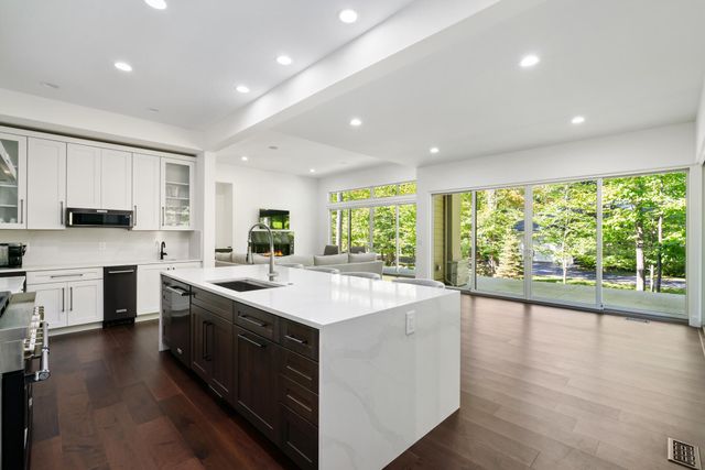 17 N Stonebridge Drive 17, Hayes Twp, MI 49720