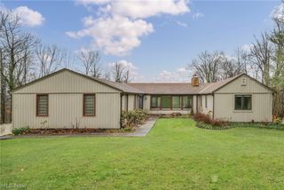 160 River Road, Hinckley, OH 44233