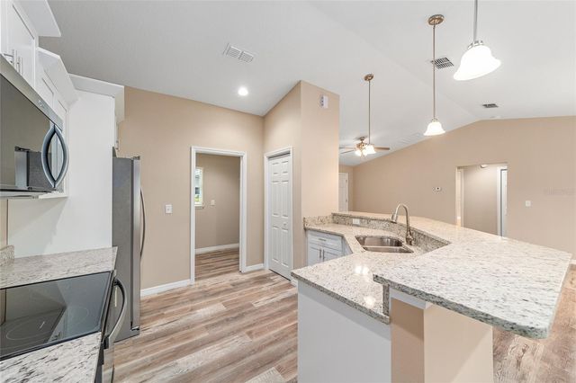 231 OAK CIRCLE, Ocala, FL 34472