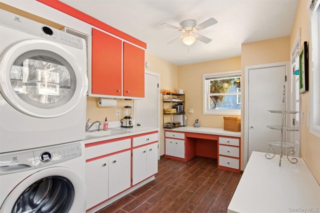 83 Woodlawn Avenue, East Moriches, NY 11940