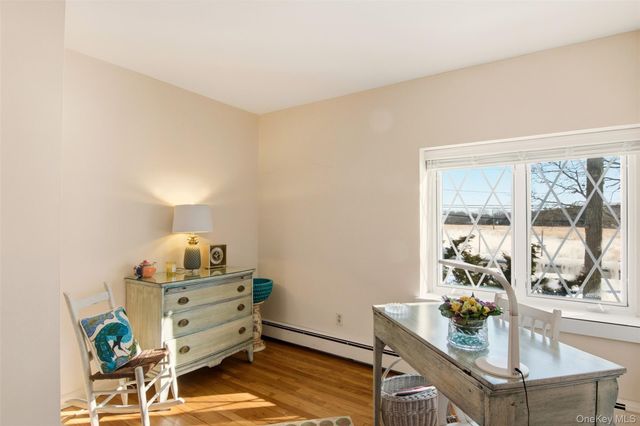 83 Woodlawn Avenue, East Moriches, NY 11940