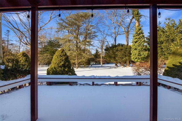 83 Woodlawn Avenue, East Moriches, NY 11940