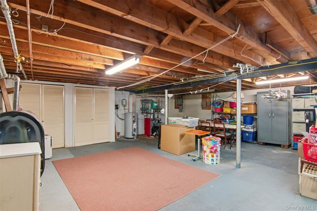 83 Woodlawn Avenue, East Moriches, NY 11940