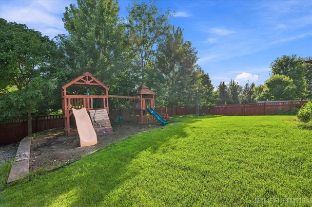 224 Burnett Street, Yorkville, IL 60560
