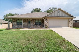 106 Stone Drive, Roland, OK 74954