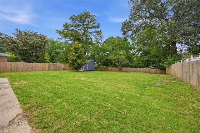 3812 N Ingleside DR, Norfolk, VA 23502