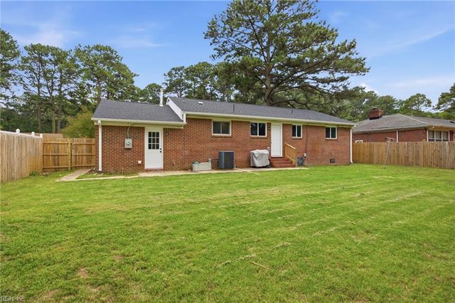 3812 N Ingleside DR, Norfolk, VA 23502