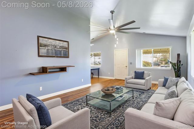 11453 Kaltz Avenue, Warren, MI 48089