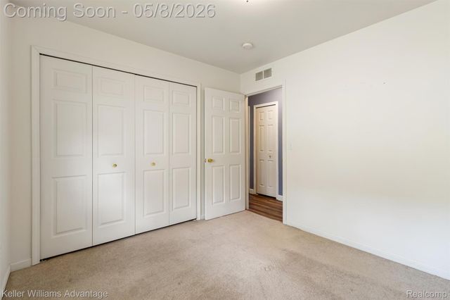 11453 Kaltz Avenue, Warren, MI 48089