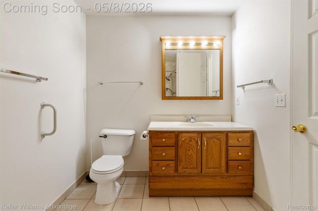 11453 Kaltz Avenue, Warren, MI 48089