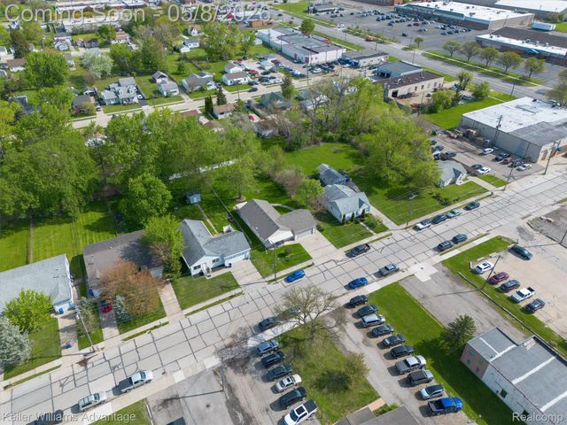 11453 Kaltz Avenue, Warren, MI 48089