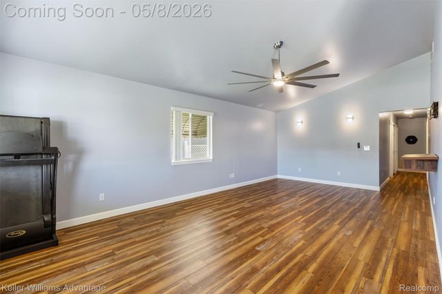 11453 Kaltz Avenue, Warren, MI 48089