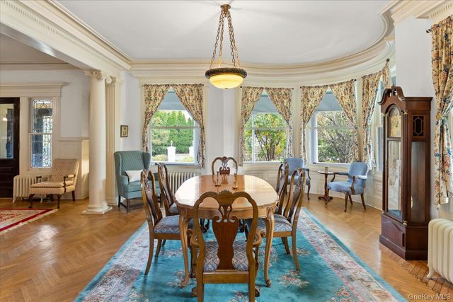 121 S Jamesport Avenue, South Jamesport, NY 11970