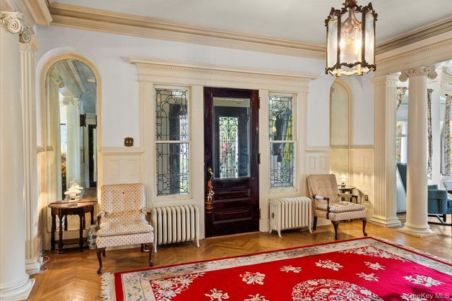 121 S Jamesport Avenue, South Jamesport, NY 11970