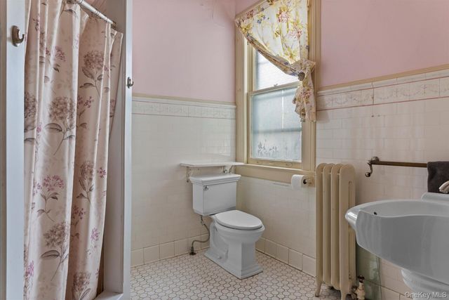 121 S Jamesport Avenue, South Jamesport, NY 11970